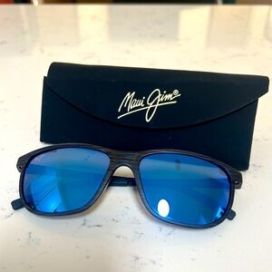 Maui Jim Lele Kawa sunglasses.  Collapsible case included.